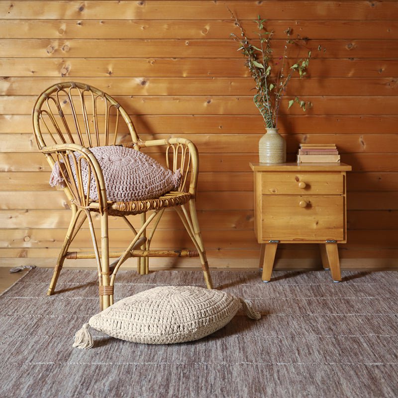 Spilvens Feather Ecru