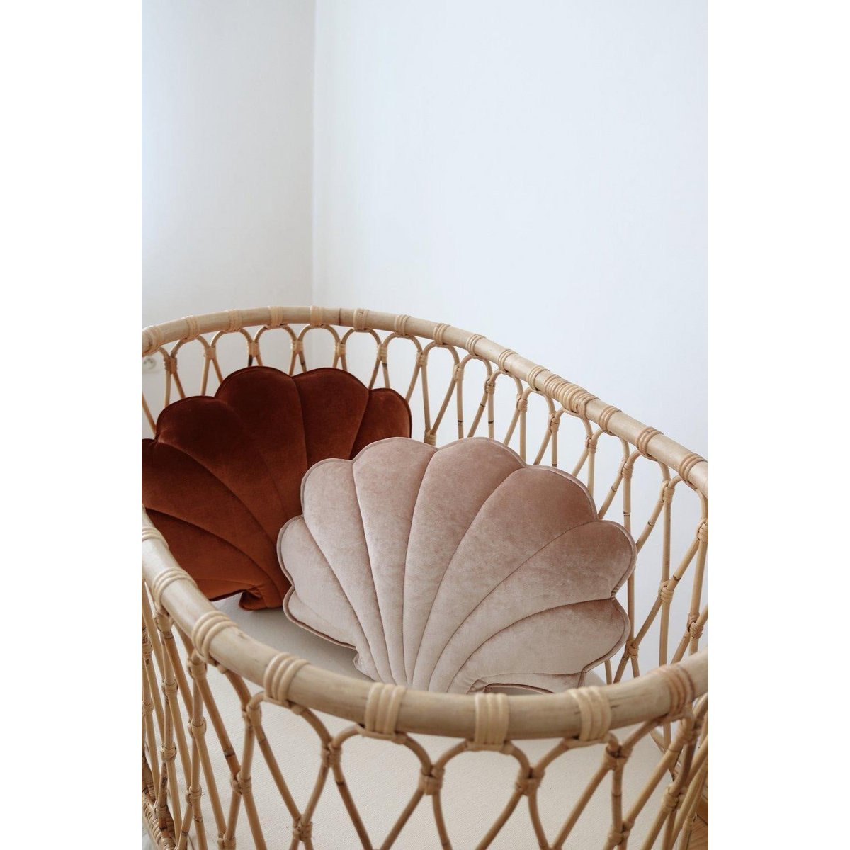 Spilvens Shell Velvet Beige Pearl