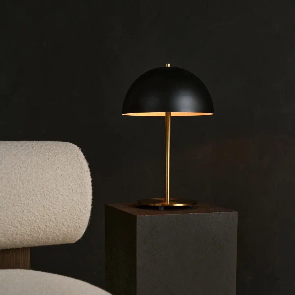 Galda Lampa Lola Gold & Black