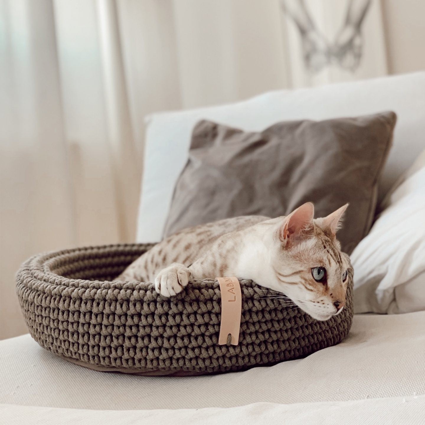 Coco Dog/Cat Bed - Light Brown