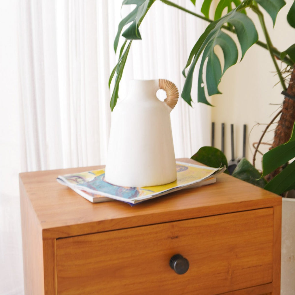 Vāze Sana Ar Rattan Rokturi